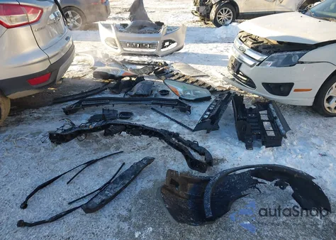 2014 Ford Escape Titanium z USA, uszkodzony, nr VIN 1FMCU0JX9EUB65991